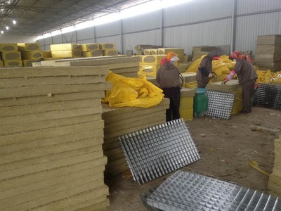 清遠(yuǎn)防火巖棉保溫板專業(yè)生產(chǎn)廠家BLM 卓越品質(zhì)，守護(hù)建筑安全